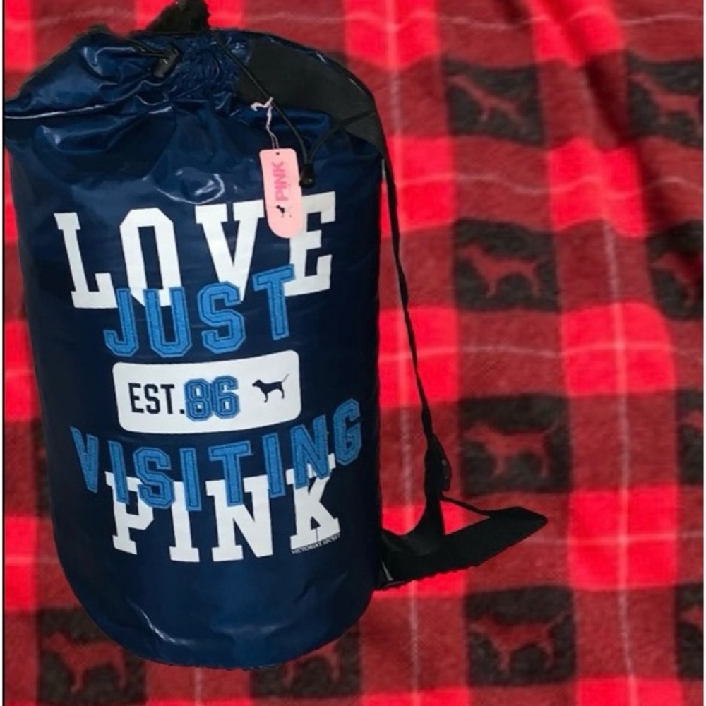 PINK VICTORIA SECRET SLEEPING BAG